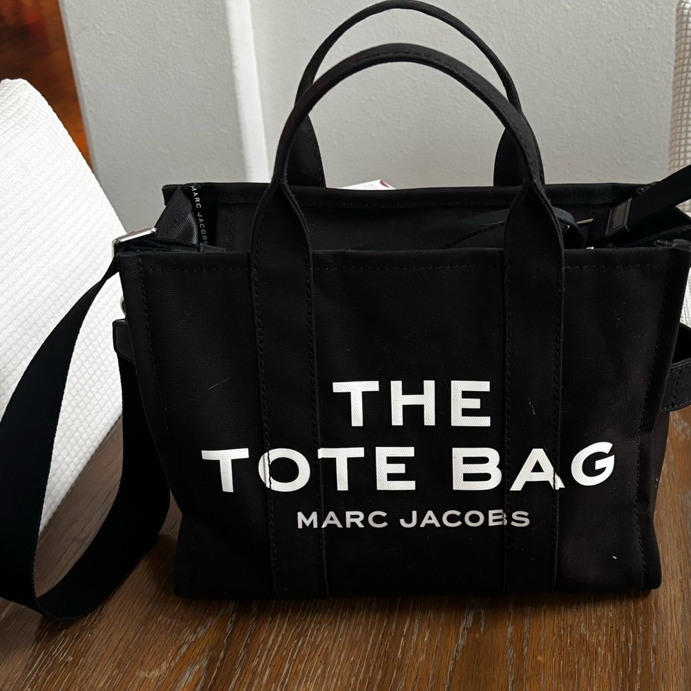 New Marc Jacobs the tote bag. Large